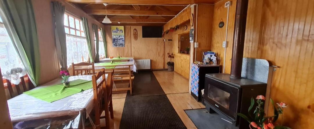 Hotel Hostal Beagle Puerto Williams Esterno foto